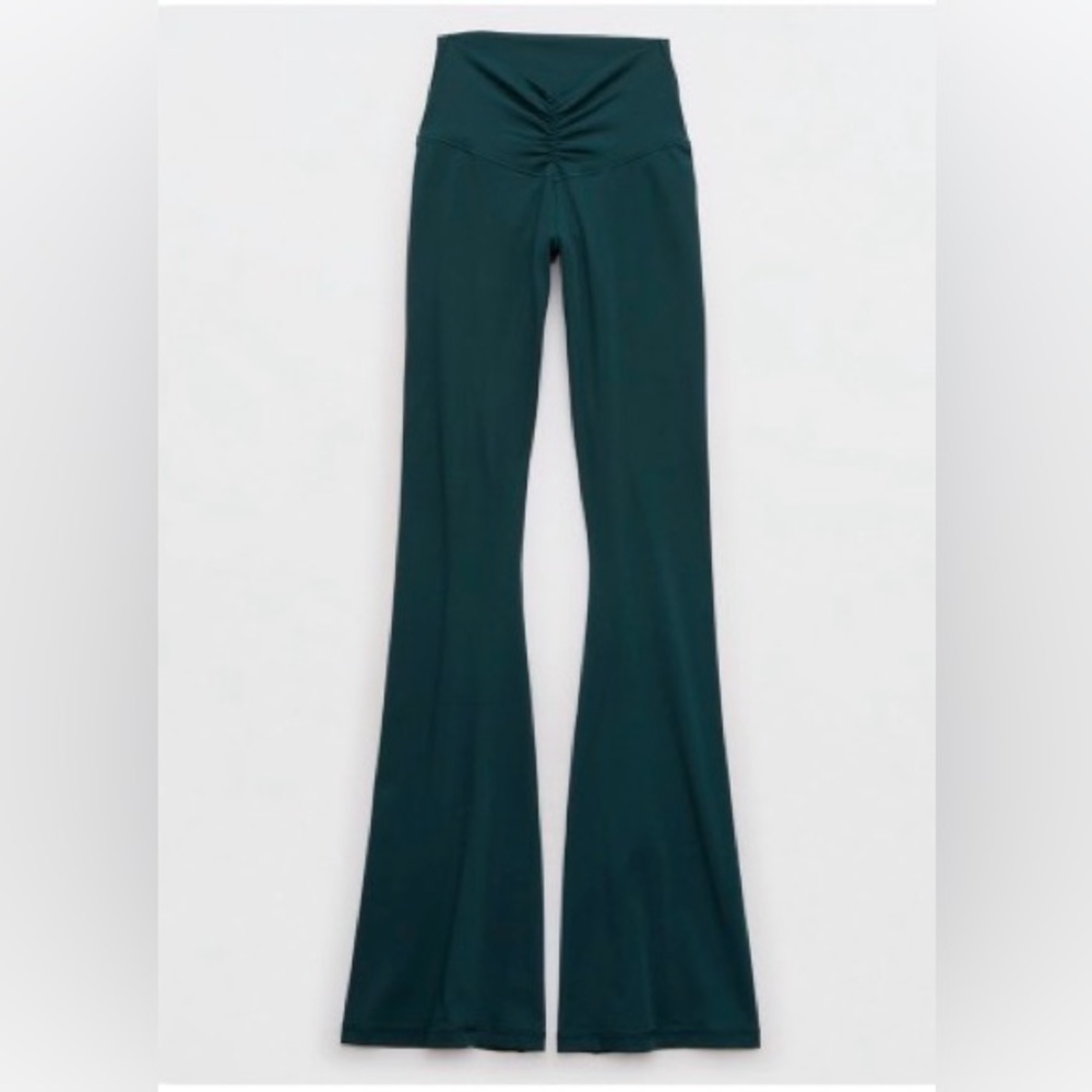 OFFLINE By Aerie Real Me High
Waisted Ruched Flare Legging